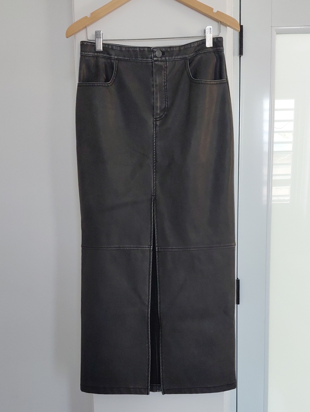 Stradivarius faux leather maxi skirt Size 6 Nwt